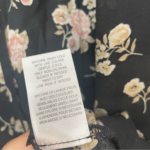 Dr2 Ruffle Black Floral Patchwork Blouse Top Size Medium - Picture 6 of 7